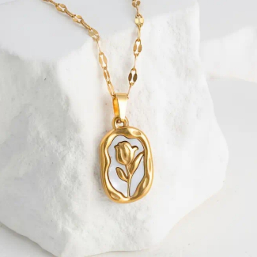 18k Gold Plated Elegant Gold Pendant Necklace